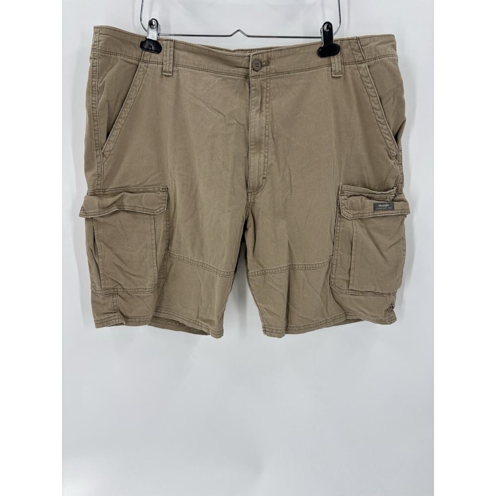 Wrangler Relaxed Fit Shorts Mens 42x10 Beige Cargo Cotton Blend Outdoor Pockets
